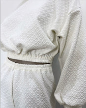 Load image into Gallery viewer, VERITY set in ivory