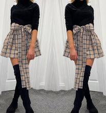 Load image into Gallery viewer, TIA skirt in beige