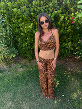 Load image into Gallery viewer, ARIA Trouser set in leopard print
