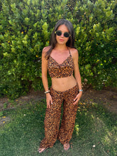 Load image into Gallery viewer, ARIA Trouser set in leopard print
